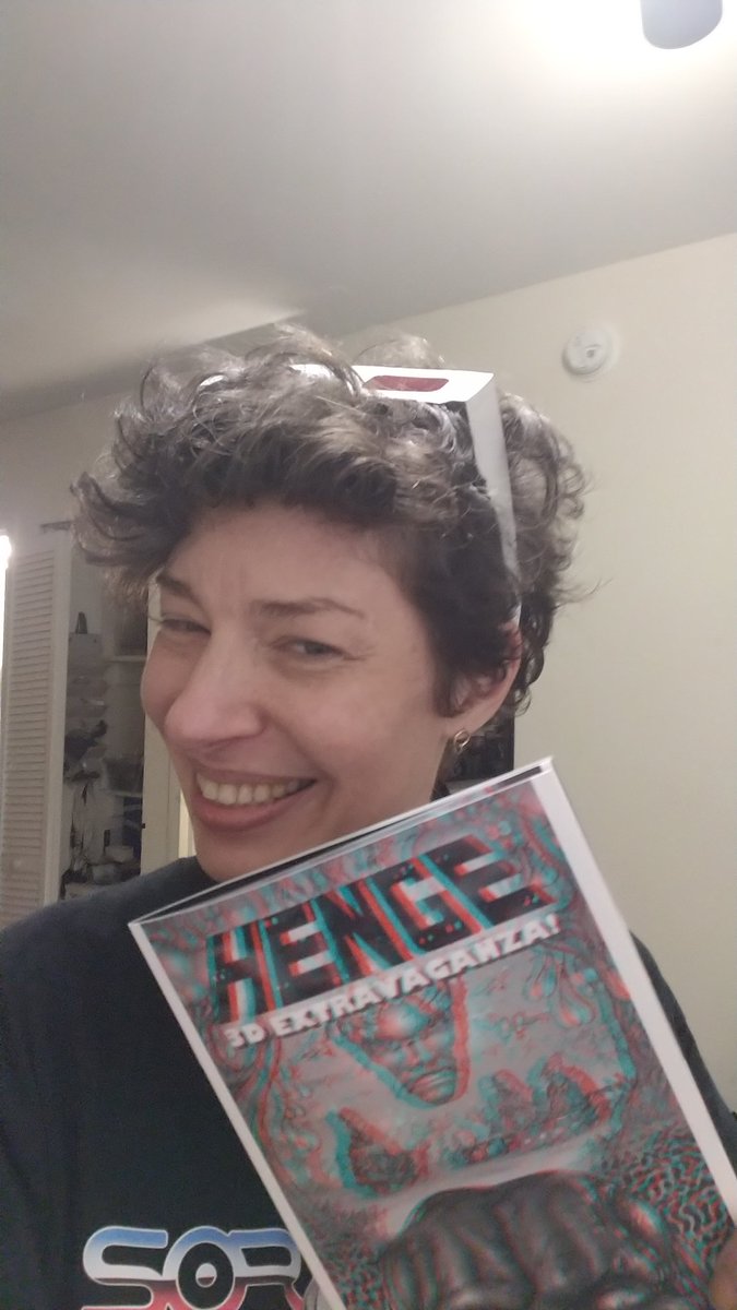 p4ra114x_5h1f4's tweet image. Ok DUDE. NO REALLY DUDE👏👏👏 AWESOME. @StereoSimian aka Dave Wynn made a 3D comic book (your name on the cover? Stereographer is a job like an inker or writer &amp;amp; this is dope) &amp;amp; it's the exact 3D comic book everyone deserves- also, now I must henge (i look 50% less cray 👍)👏👏👏
