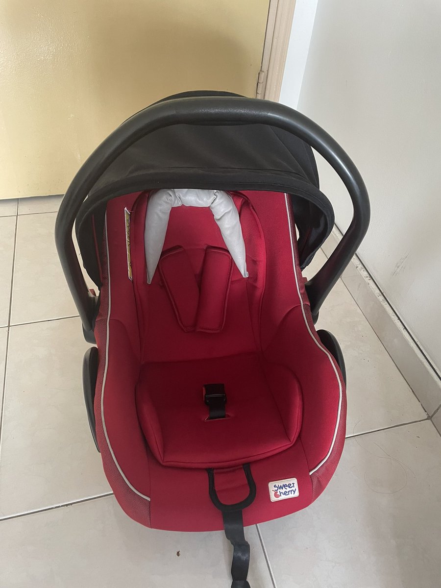 nadhiraharzali_'s tweet photo. Assalamualaikum. Saya ada beberapa barang nak jual, nak clear space rumah. Self-pickup ya 😁

1) Stroller - RM100
2) Infant Carrier Car Seat - RM100
3) Multi-Stage Car Seat - RM200
If ada yg berminat nak ambik semua, saya bagi harga RM300 shj. https://t.co/A93Sr6RMSn