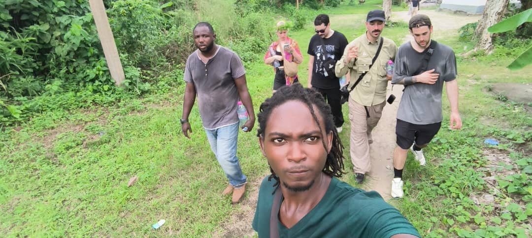 TitiNdema's tweet photo. Bonjour #TT237
Sur terre comme sur Mer
Du Nord au Sud- de l'est à l'ouest au Littoral du 🇨🇲
C'est dans la bonne humeur que, nous couvrons le territoire camerounais avec l'appui des autorités et des dignitaires locaux.
Notre site : https://t.co/jY0lUmpQAw
Pic: #Jebale #Douala
Job: Teaser Dinos 🇲🇫
Mai 2024
#FoNProd