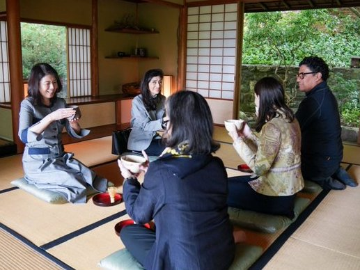 0_fighter_taka's tweet image. 🌐🇺🇸訪米時は安倍晋三もスガも全員、大統領に会う前に #CFR（#外交問題評議会）に向かいます。

その上が🇬🇧チャタムハウス（#RIIA）で、300人委員会から #両建て で戦争工作の指示を受けています。
彼等は利益を最大化する為のコーディネーターとなります。
それをジョージタウン大などで教育します。