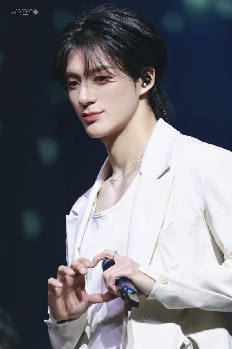 jn20192's tweet photo. 애교순이😍 https://t.co/pFaox6H6EQ