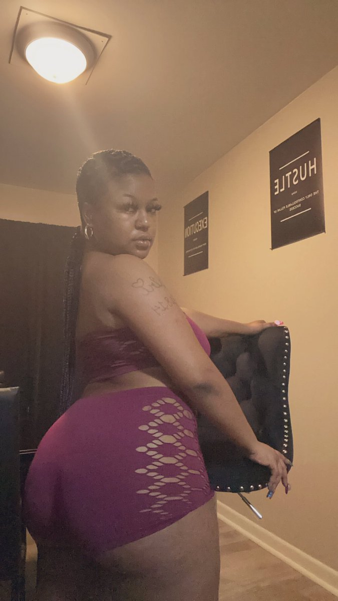 AutomaticQueen's tweet image. Mama💜