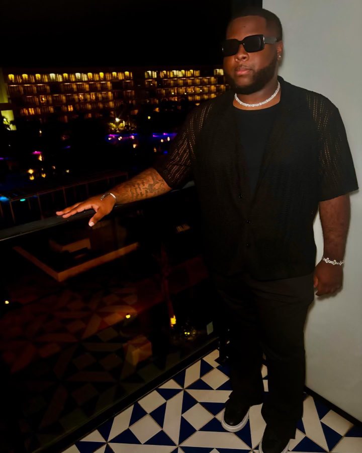 imdeemoney's tweet photo. They don’t get the big picture, they get cropped out #25 #Jamaica https://t.co/Tgf8Of9vCg