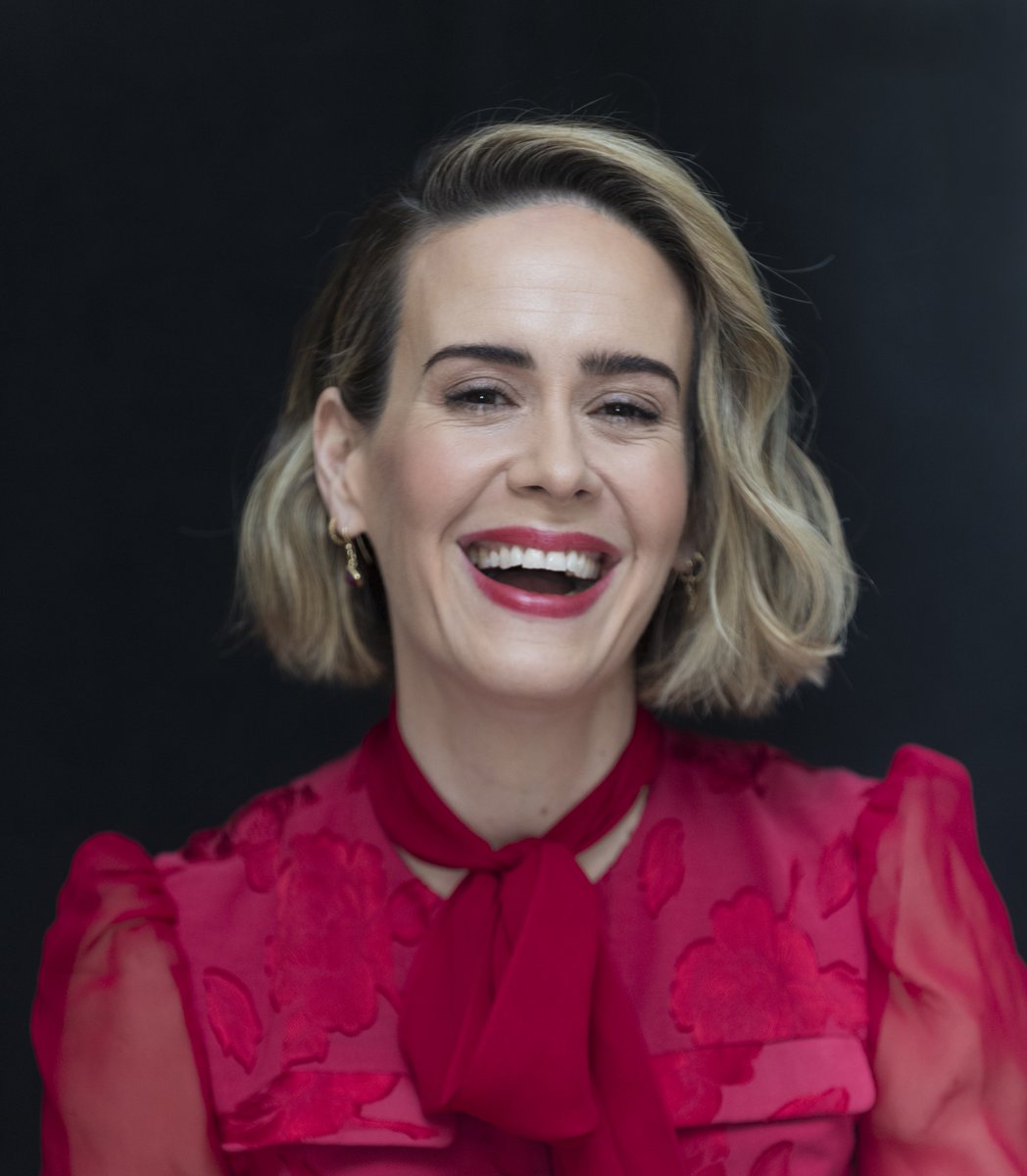 TimelessCeleb's tweet photo. Sarah Paulson - 2019 https://t.co/ifc66AfNdo
