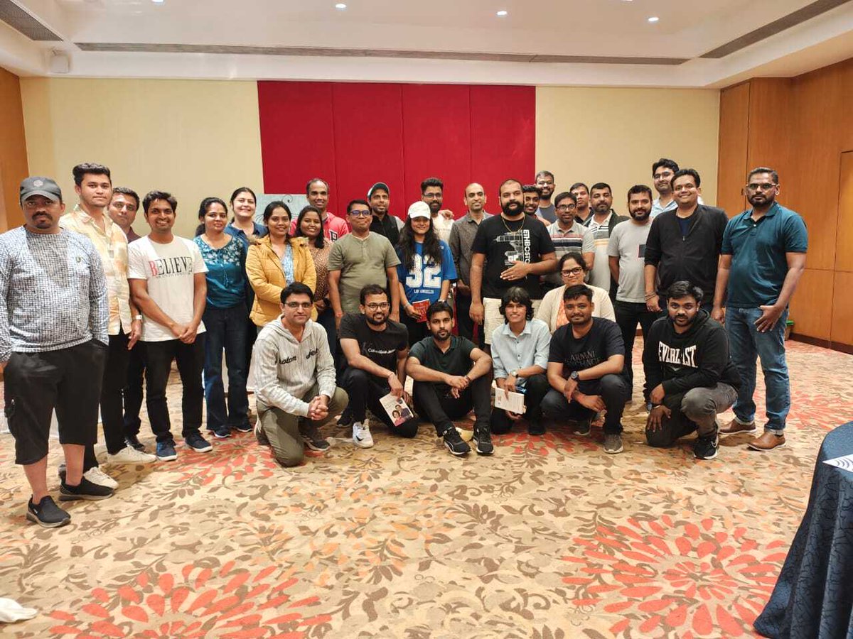 choosetothinq's tweet image. Building Leaders, Strengthening Culture.
We facilitated a transformative experience for the managers and leaders of #Verantos, guiding them through key elements of leadership development and cultural enrichment.
#LeadershipDevelopment #ManagerDevelopment #CultureTraining #Team