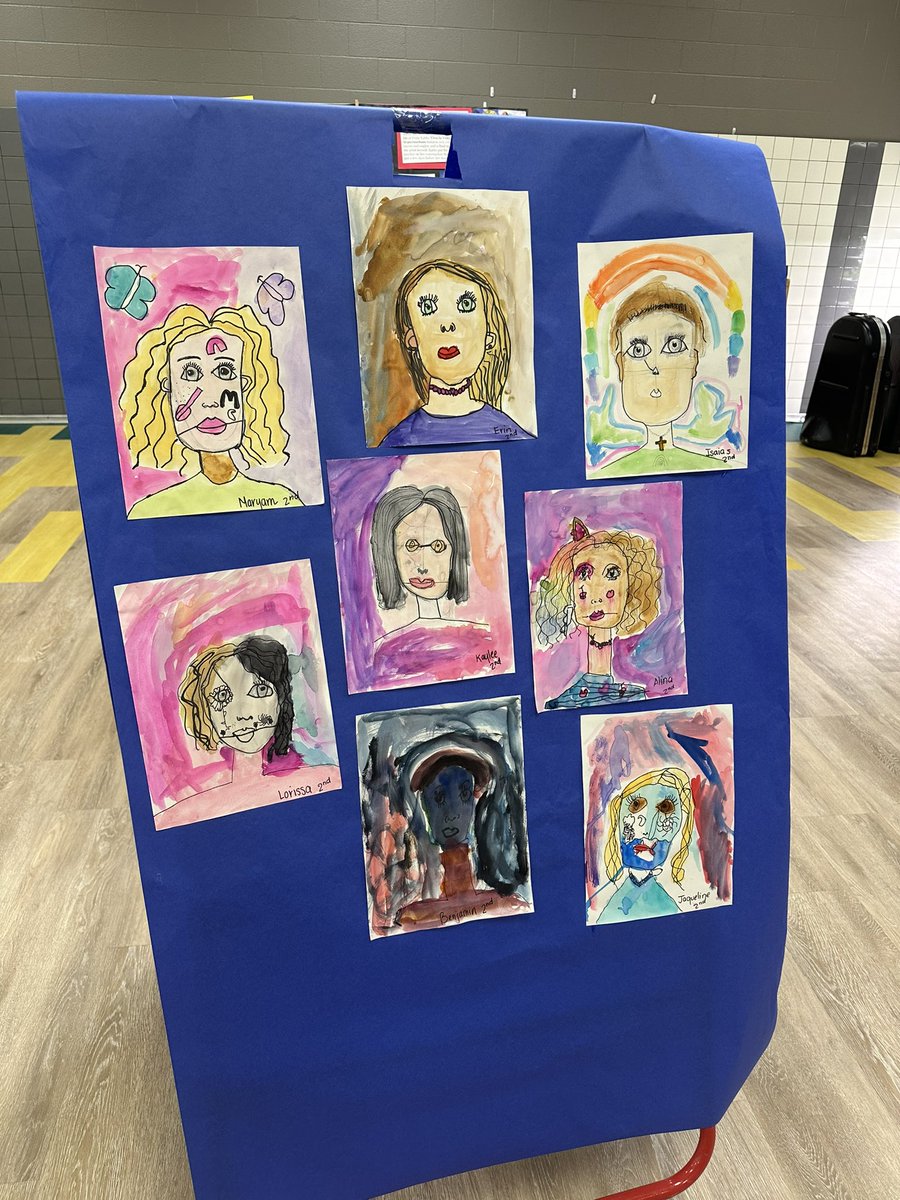 KristinPernici's tweet photo. Love that we showcased amazing student art tonight at @DmeElemRisd Literacy Night!!  #RISDBeTheOne https://t.co/0vDBPD52Le