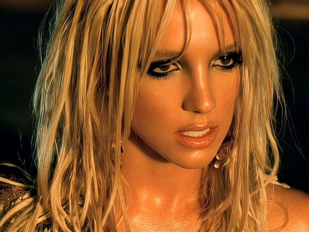 PopCrave's tweet photo. 23 years ago today, Britney Spears released “I’m a Slave 4 U.” https://t.co/xVV9OJW6U0