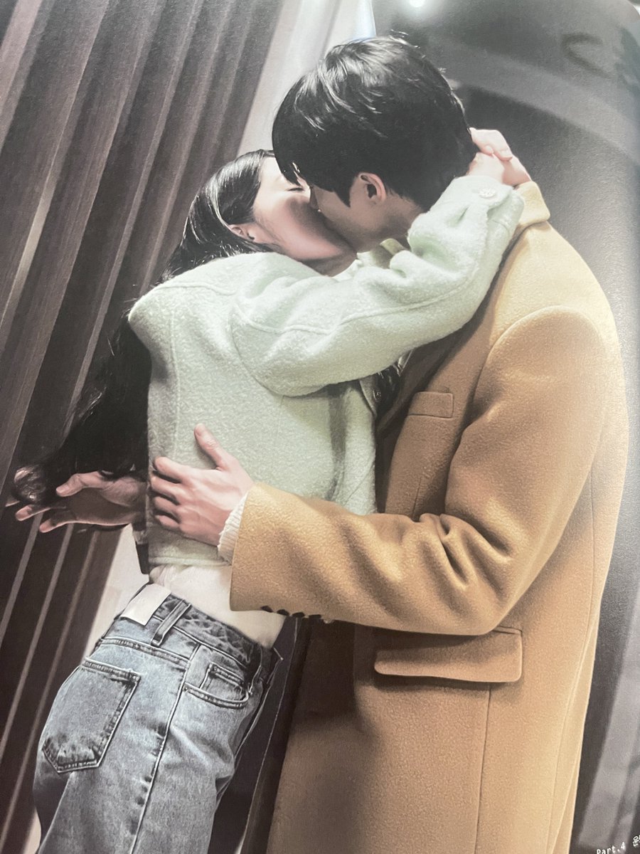 pookpiikchuchu's tweet photo. นั่งเ��ิดดูเพลินๆ 🥰😍
#PhotoEssayBook
#LovelyRunner https://t.co/QSZgeWlmfU