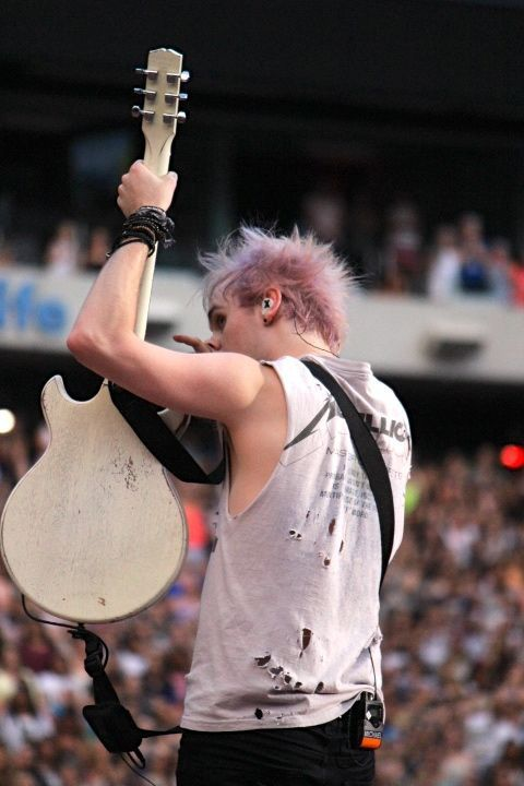 hourly michael (@hourlymgc_) on Twitter photo 