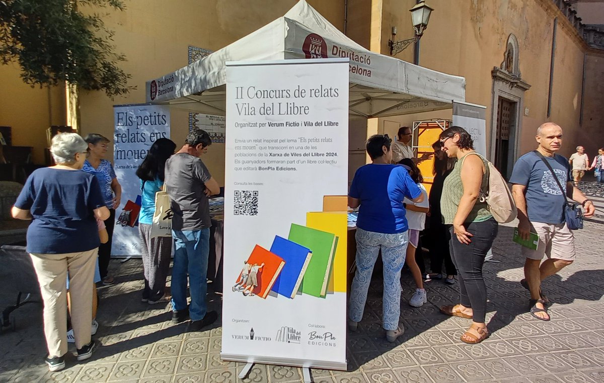 VerumFictio's tweet photo. Imatges de la @Viladelllibre d'#ArenysDeMar. La propera vila serà a #MolletDelVallès (18, 19 i 20 d'octubre).
T'hi esperem!
I recorda que estàs a temps d'enviar el teu #relat✍️:
https://t.co/jiNWVY9pxT
#viulesviles #ConcursVDL #VerumFictio https://t.co/lf6zkX4dLi