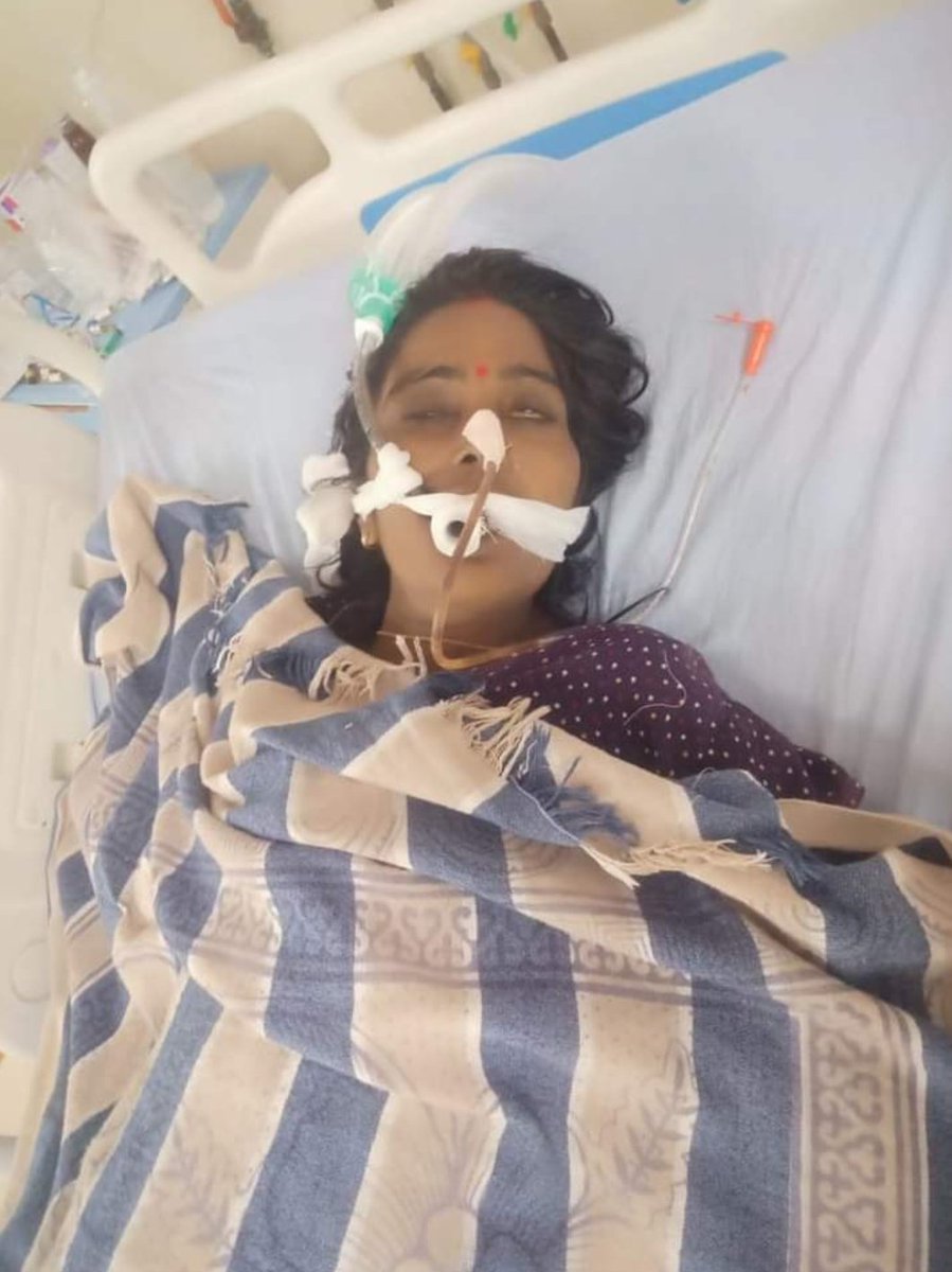 आज एक और शिक्षामित्र काल के गाल में समा गई अयोध्या जिले के मिल्कीपुर क्षेत्र अंतर्गत प्रा0 वि0 शिवनाथपुर में कार्यरत शिक्षामित्र सुमन पांडेय का हुआ आकस्मिक निधन,काफी समय से चल रही थी बीमार।
#24साल_शिक्षामित्र_बेहाल 
#मरते_शिक्षामित्र
<a href="/myogiadityanath/">Yogi Adityanath</a> <a href="/thisissanjubjp/">Sandeep Singh</a> <a href="/narendramodi/">Narendra Modi</a>