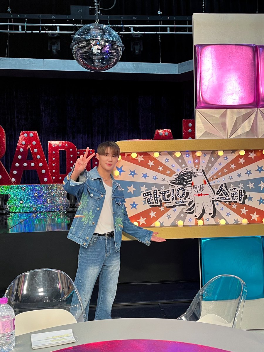 Junsu_PALMTREE's tweet image. MBCIA준수 #라디오스타 등판🔥

숏폼 스타 K(케이) 특집
매진 신화 갱신하는 뮤지컬계 완판남! 
#김준수 15년 만에 공중파 토크쇼 첫 출연😎
  
📡 #MBC &amp;lt;라디오스타&amp;gt; 
📆 2024.09.25(수) 10:30PM

#KIMJUNSU #金俊秀 #푹다행
#XIA #ジュンス #XIA준수
#PALMTREEISLAND