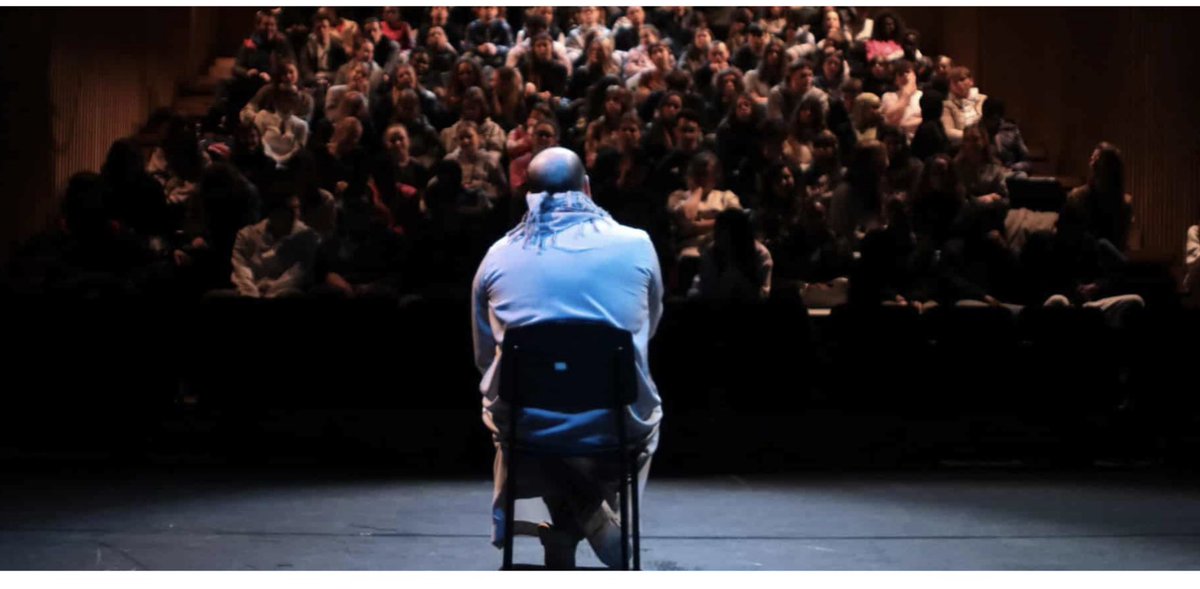 Il faut aller voir la pièce Jérusalem d’<a href="/IsmaelSaidi/">Ismaël Saidi</a> ! Un condensé de rires, d’émotion et d’histoire. C’est un kif garanti ! Bravo encore à lui !