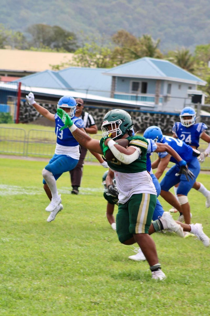 taga4s8's tweet photo. #AG2G Blessed to have received my second offer from Florida Central Tech 
@coachpepe3369 
@DukeElisaia @TJorSese_4 @AlwinSorensen https://t.co/bQUJOHVICB