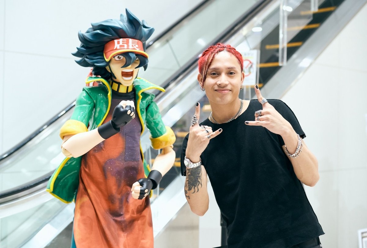 animatetimes's tweet photo. #FELIP , the leading face of the Filipino music scene, visits Japan! After his first live performance in Japan, FELIP’s love for manga and anime explodes with a shopping spree! 

【Pocket Money Shopping Spree with Animate】

https://t.co/V2A9LQB4Wb https://t.co/HbsMowBFIz