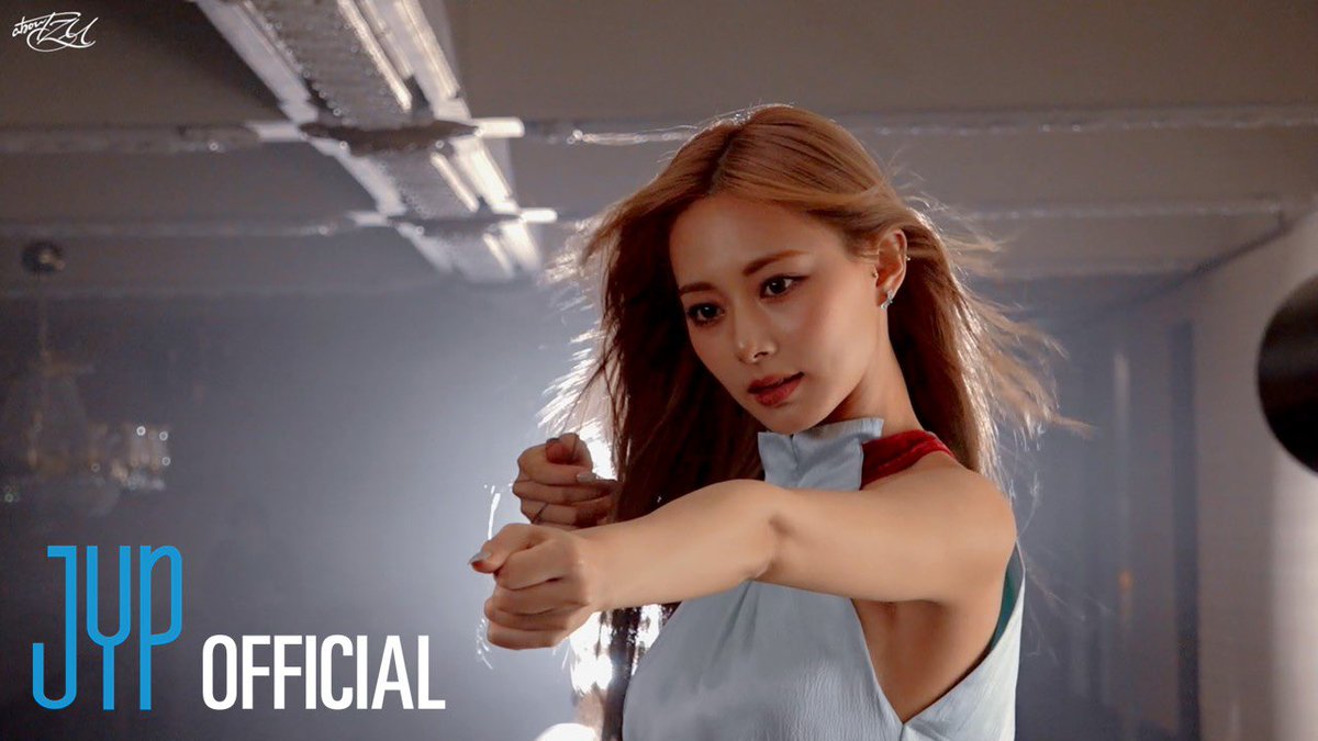 JYPETWICE's tweet photo. TZUYU “Run Away" M/V Behind EP.01 

❤YouTube: https://t.co/ua6JTTfQyL 
💚NAVER TV: https://t.co/VrTRAxy0mh 

💙 Listen [abouTZU] 💙
https://t.co/OpyfvQzZDi 

#TWICE #트와이스 #TZUYU #쯔위 #abouTZU #RunAway https://t.co/b2Q1wz6OBW