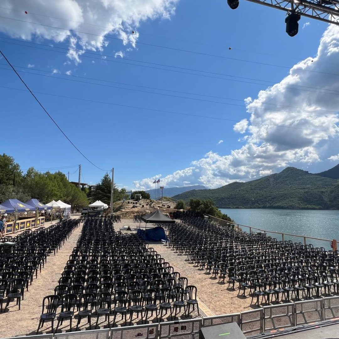 🎶El nostre espai es transforma en un amfiteatre espectacular i s'adapta a les necessitats de cada actuació. No es tracta només de música. Aquí, cada racó explica una història, cada detall està pensat perquè visquis tota una experiència! 

#TalarnMusicExperience #pallarsjussà