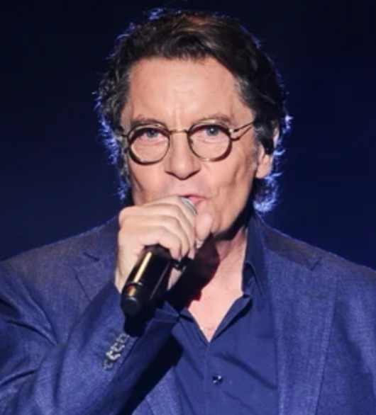 Mediasinfos's tweet photo. Demain (Jeudi), c'est @FrancisCabrel qui sera l'invité de @EmilieRadioFr à #Astaffort dès 19H sur #FranceBleu dans #DécibelsFB. https://t.co/QRQdZYG7ek https://t.co/oaU17Q5kud