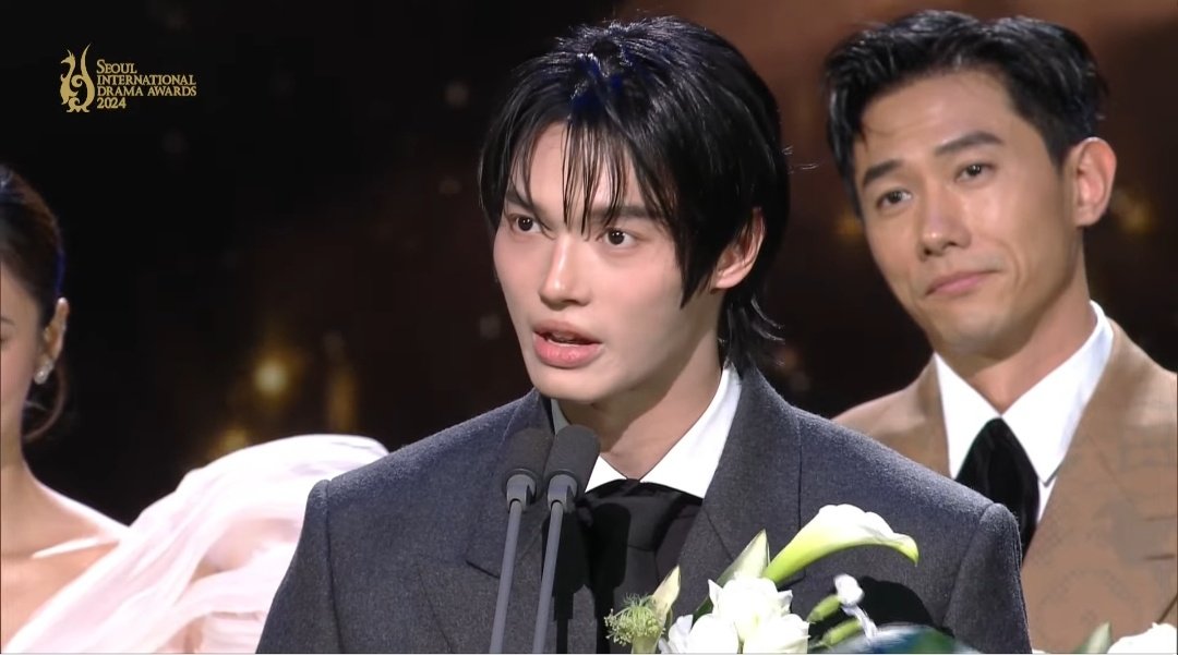meta21bunny's tweet photo. So proud!!🥹🔥
Keep shining my star🫶🏻

WIN SDA AWARDS
#SDA2024xWinMetawin
#winmetawin @winmetawin https://t.co/eJ2GA3dLaK