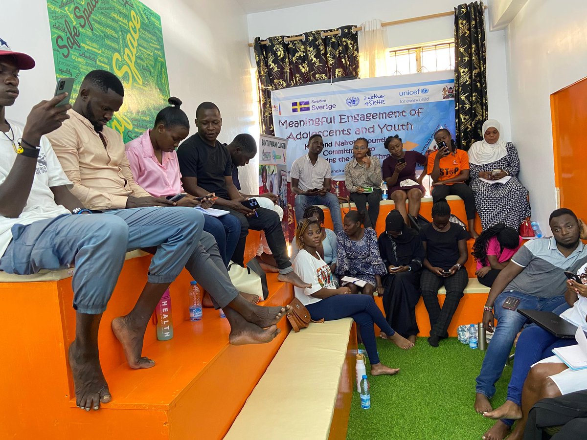 Young People's Voices Matter.
Did you know your voice can contribute to reducing the triple threats? Are you aware of the UN's stance on the triple threats?
We are livestreaming a podcast sessions with young people. Join us and listen here youtube.com/live/HsbvfbCSf…
#2gether4SRH
