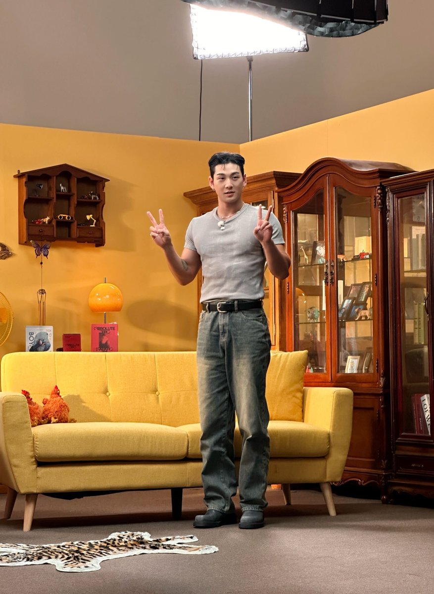 [#B_hind]
2024.09.25
#이슈클럽

#백호 #강동호 #BAEKHO #KANGDONGHO