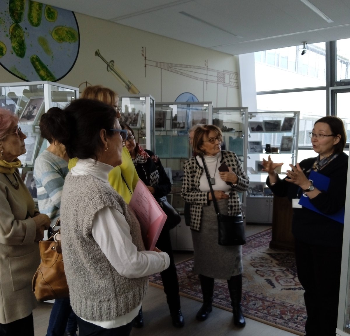 Project_INDEPTH's tweet image. 🎩Z ogromną przyjemnością gościliśmy na naszych warsztatach mikrobiologicznych 🧫🧬🔬studentów #UniwersytetTrzeciegoWieku w Rumii. Fotorelacja  bit.ly/4ew0bN2 😀