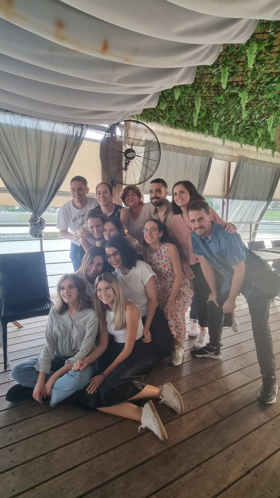 María Riesgo tweet media