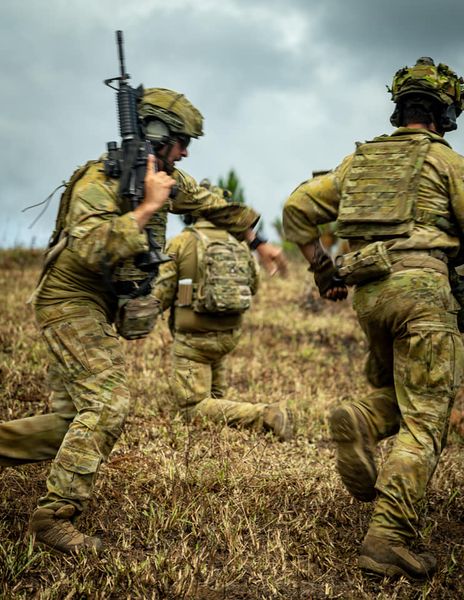 COMD7BDE's tweet photo. 7th Brigade soldiers are proud to have joined others from across the world 🇫🇯 🇹🇴🇫🇷🇺🇸🇬🇧🇦🇺🇳🇿🇯🇵 to share skills and cultures while training together on Exercise Cartwheel in Fiji. https://t.co/UOxKyPiWCE