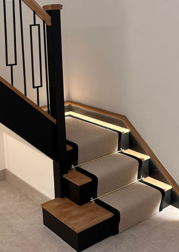 FurlongFlooring's tweet photo. β¨ Stunning photos of our Stanton carpet, beautifully used as a stair runner, courtesy of BTW Flooring! β¨
#StantonCarpet #BeyondWoolCollection #EcoFriendlyCarpet #SustainableStyle #CarpetTrends #HomeStyle #EasyToClean #AwardWinning #BTWFlooring https://t.co/LJtJlG6zXL