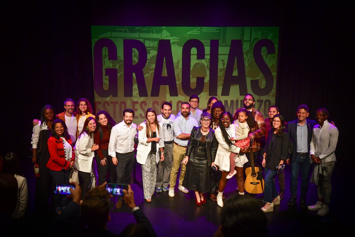 Ayer, La Furia trajo al escenario de los Teatros Luchana (<a href="/TeatrosLuchana/">Teatros Luchana</a>) a destacados emprendedores migrantes que compartieron historias cargadas de valentía e innovación. Grupo Aristeo, como orgullosos patrocinadores, agradece haber sido parte de este evento que celebra la