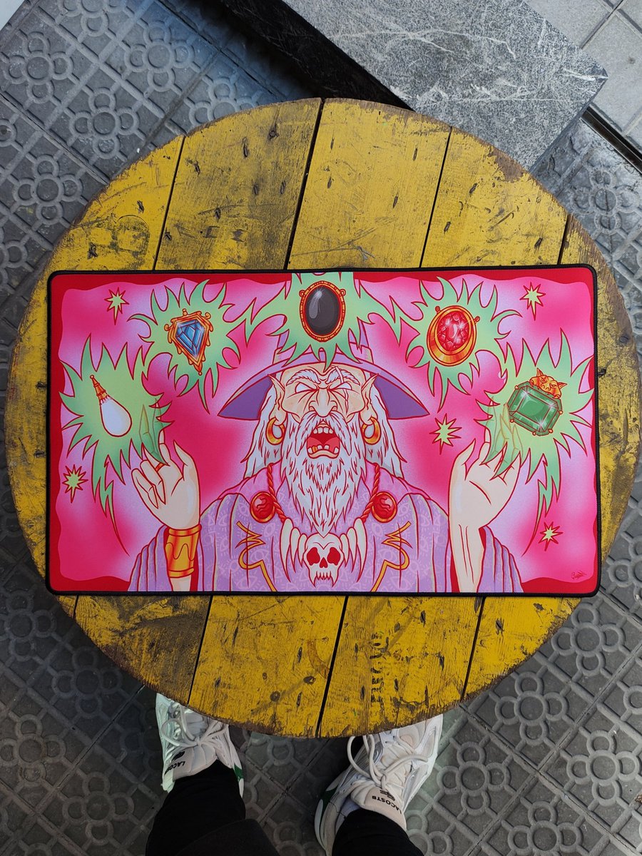 Hay gente que me sigue pidiendo el tapete del mago.
🧙🧙‍♂️❤️‍🔥💖🔮 
Así que si te interesa escríbeme MD que gestionamos pedido rapidito!