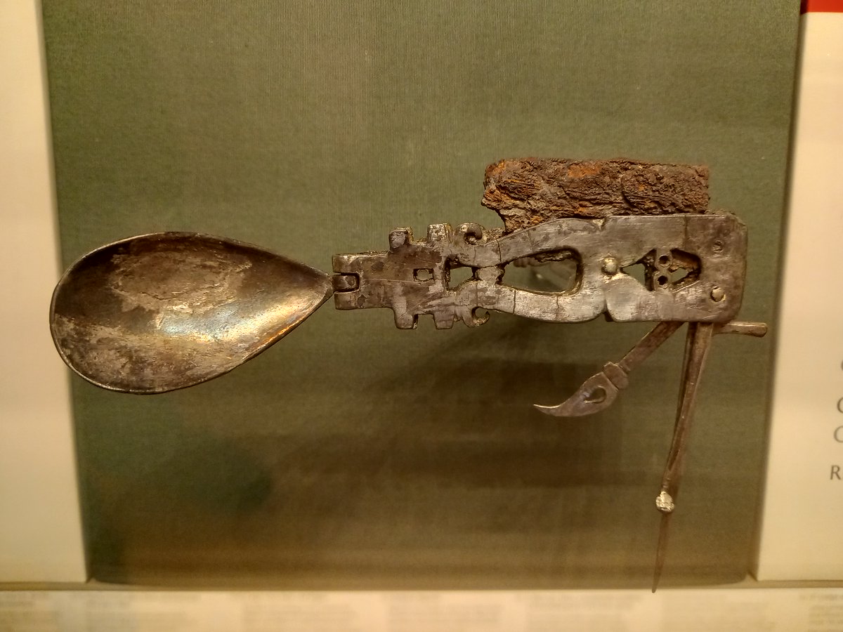 DrJEBall's tweet image. A #Roman silver multi-tool - it features a spoon, knife, &amp;amp; fork, as well as a spatula (for extracting things from bottles?), pick (a toothpick?), &amp;amp; a spike (for removing snail meat from shells?) - a very handy gadget for a wealthy traveller? #Archaeology