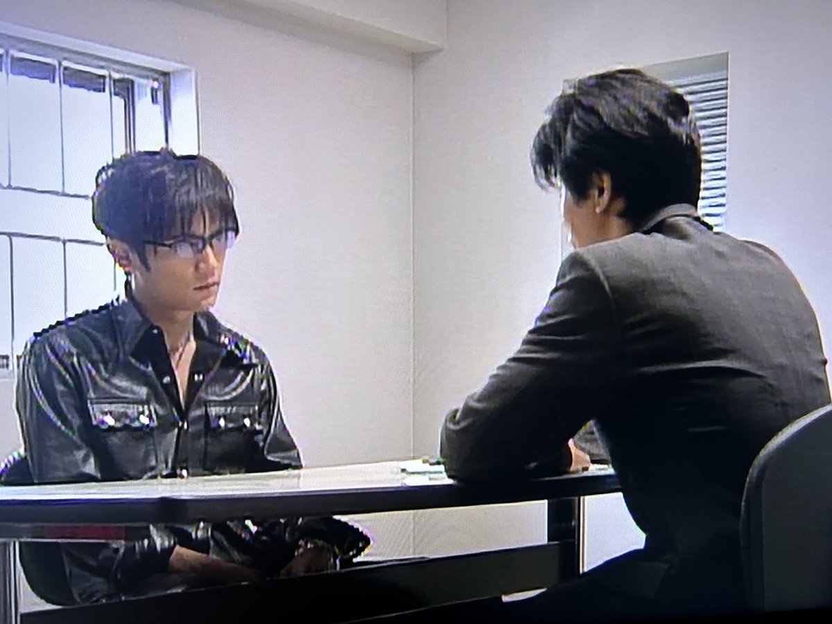 Minya_go6's tweet photo. #踊る大捜査線　歳末特別警戒スペシャル後編

昨日の前編と重複するところからの放送

鏡くん、籠城前から

#稲垣吾郎 https://t.co/mFjKiJUczj