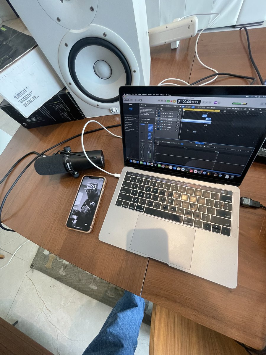 benzahly's tweet photo. Follow me as I take you on my music journey #lifestyleproducer 🎛️🎙️ https://t.co/YRZrthYsFz