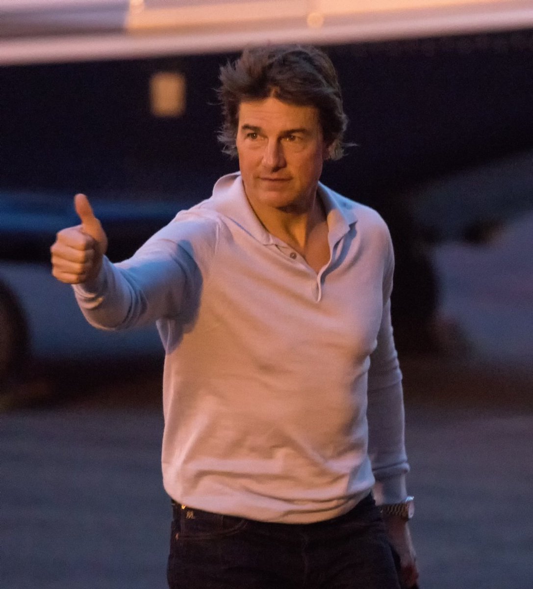 New pics from the Heliport.
#TomCruise