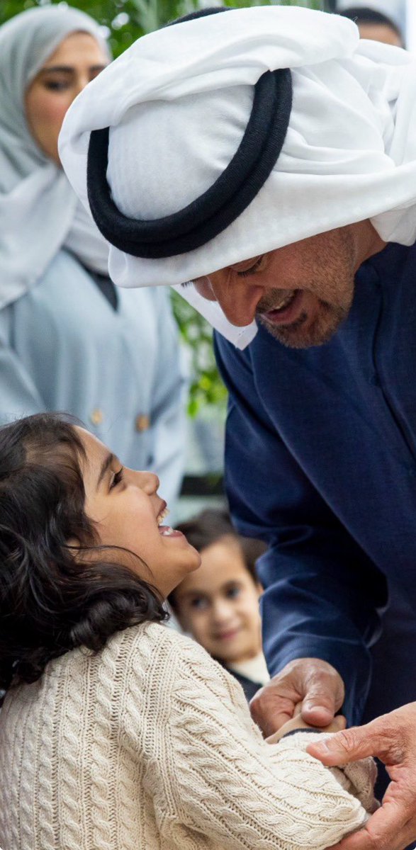 AljabriJmaal's tweet photo. ابتسامة وطــن 🇦🇪 
#محمد_بن_زايد #رئيس_الدولة 

#الإمارات_أمريكا 🇺🇸🤝🇦🇪
#محمد_بن_زايد_عزنا_وفخرنا
#مرحبا_الساع 
#UAEUS
•
•
#صباحكم_إماراتي 🇦🇪❤️ https://t.co/OCx9YSkqZq
