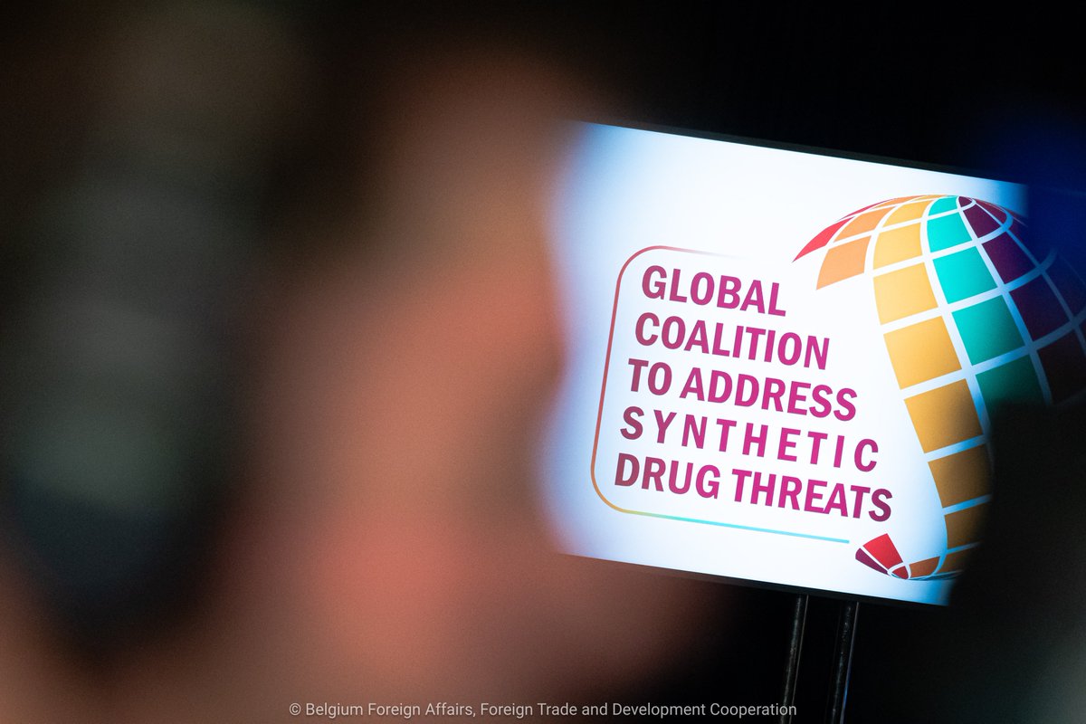 BelgiumMFA's tweet photo. "To tackle organised drug crime networks, we need to realise that the drug market is supply driven. [...] We have to disrupt the logistics chains set up by these criminal networks."
➖PM @alexanderdecroo at #UNGA79 Summit of The Global Coalition to Address Synthetic Drug Threats https://t.co/9G4rmNa1QF
