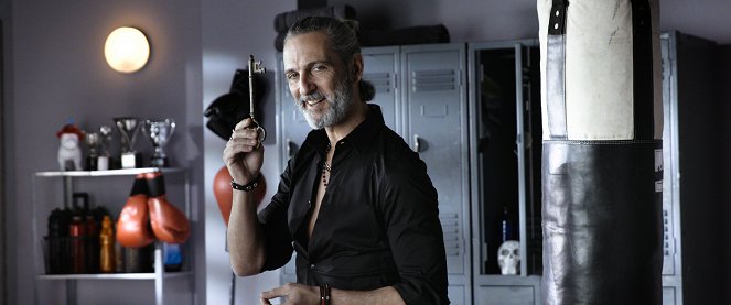 <a href="/laparadadelcine/">La Parada de los Sueños</a> <a href="/ernesto_alterio/">Ernesto Alterio</a> ¡Ufff, ufff y recontra ufff! Soy fan de este señor. En “Santa Evita” se lleva la serie, pero donde más me gusta es en la película “Te quiero, imbécil” su personaje está de 100000000 hilarante.