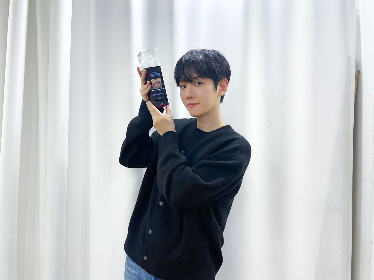 BAEKHYUN_INB100's tweet image. KBS2 뮤직뱅크
BPM : Best Performance Musician🏆

EXO-L에게 전하는 감사 메시지가 도착했습니다!
에리들의 응원에 보답할 수 있는 백현이 될게요❤

#뮤직뱅크BPM #글로벌팬투표BPM
#백현 #BAEKHYUN #HelloWorld #PineappleSlice