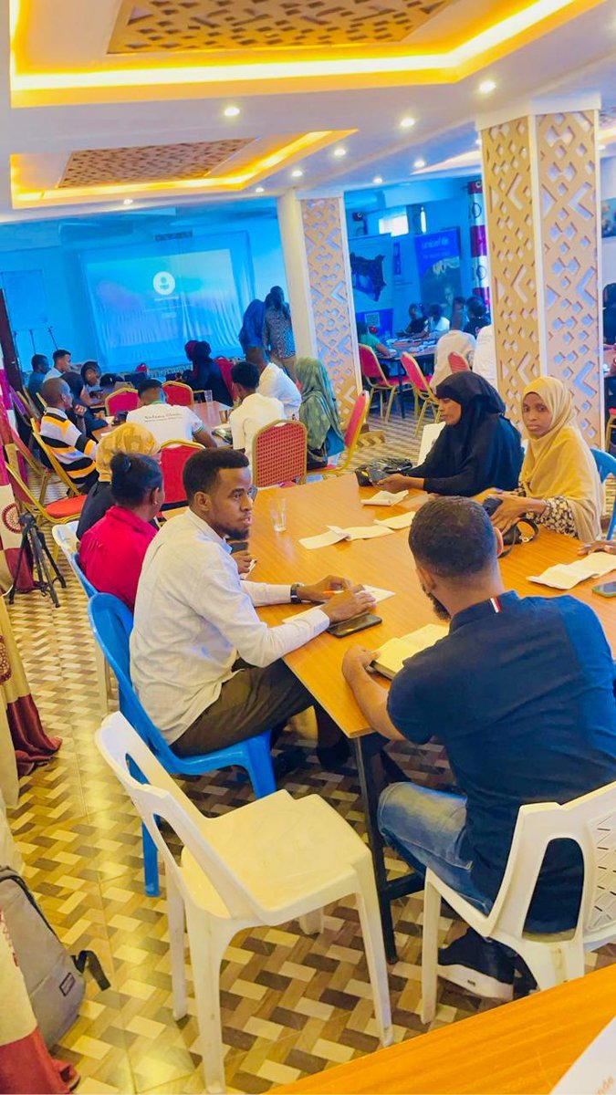 ElhajiMahat's tweet photo. Recap of Yesterday's Session
The youth shared their insights from the discussions on climate finance and the carbon market. 
#YouthClimateKe 
#NDCYouthKe 
#YouthClimateFinancing 
@Environment_Ke https://t.co/fwM5ggxMI1