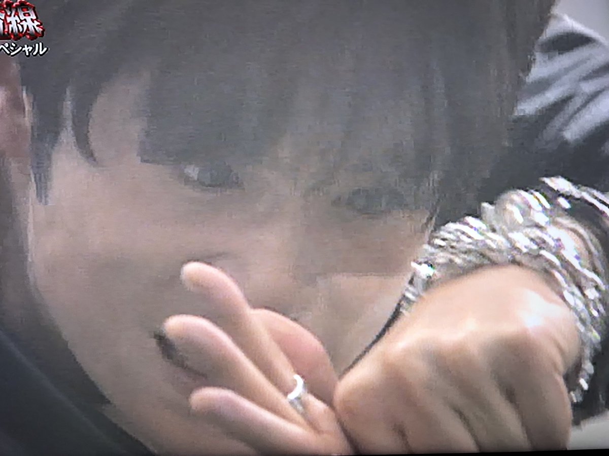 Minya_go6's tweet photo. #踊る大捜査線　歳末特別警戒スペシャル後編

♪第九が流れる中、SATの突入

取り押さえられた鏡くんは、
最高に狂ってる

吾郎さん、怖いくらいに上手すぎです

#稲垣吾郎 https://t.co/imVKDnKLiM