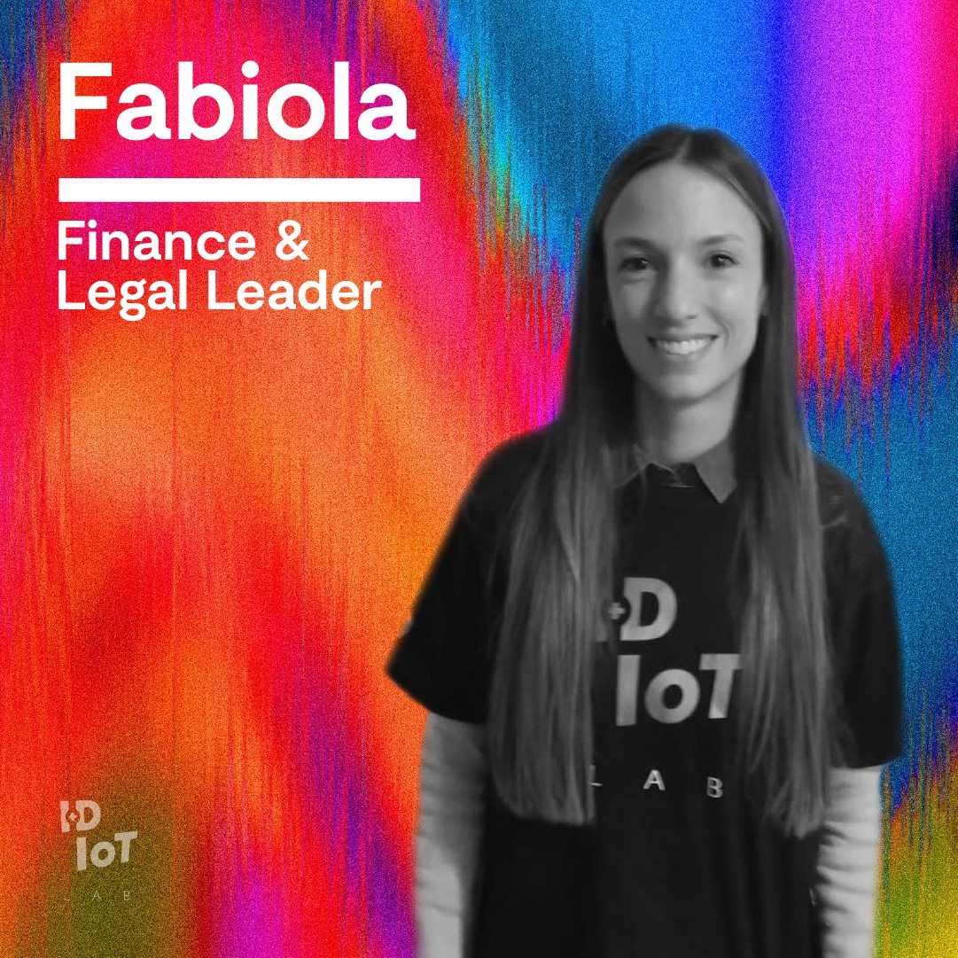 Hola! Soy Fabi y acabo de unirme a I+DIoT Lab como Finance &amp; Legal Leader 👩‍⚖️

Soy abogada y artista plástica 🎨 
Estoy muy contenta de formar parte del equipo de I+DIoT y asumir un nuevo desafío en mi carrera profesional.

#team #equipoidiot #iot #internetdelascosas #finance