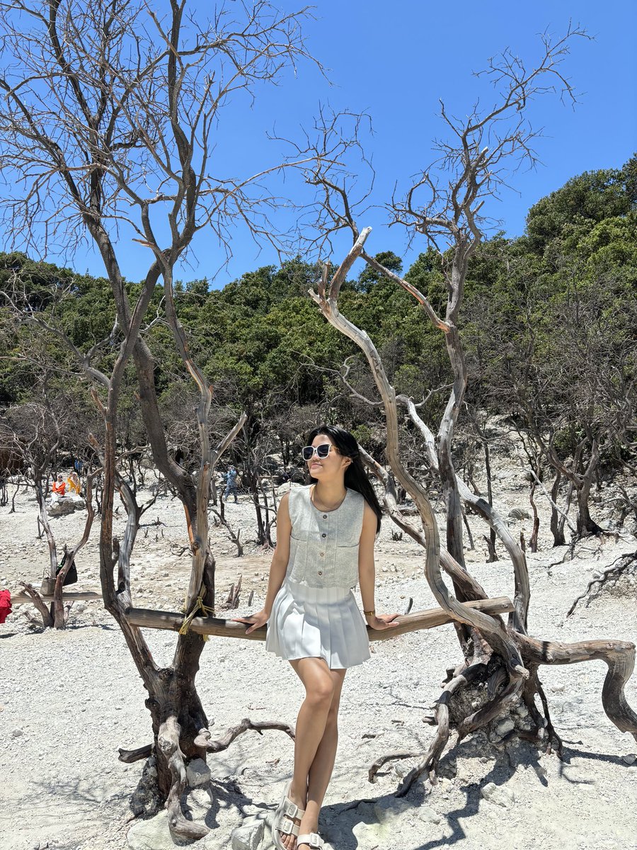 angeln_'s tweet photo. 2194 mdpl >> kawah putih🤍 https://t.co/x5P1fJHynQ