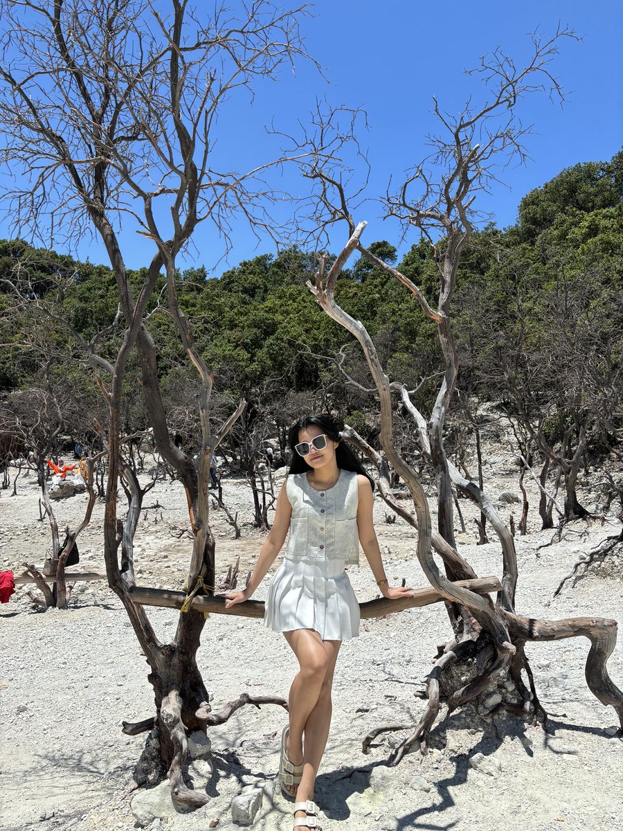 angeln_'s tweet photo. 2194 mdpl >> kawah putih🤍 https://t.co/x5P1fJHynQ