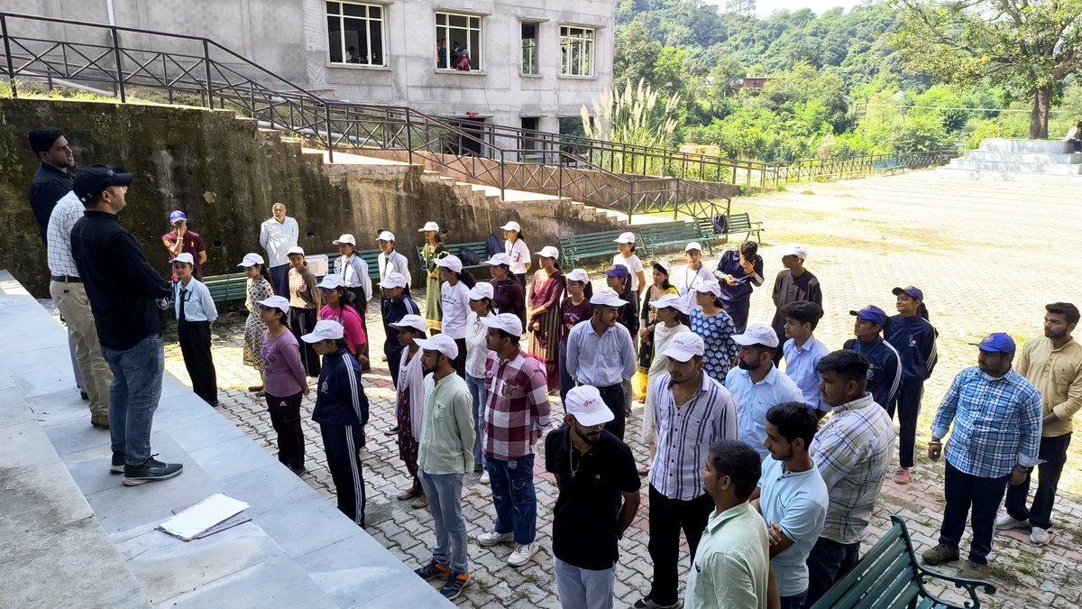 MYBHARATUNAHP's tweet photo. #SwachhtaHiSeva at Bangana College
@nyksindia  @mybharatgov @YASMinistry https://t.co/s2jVNRjmWB