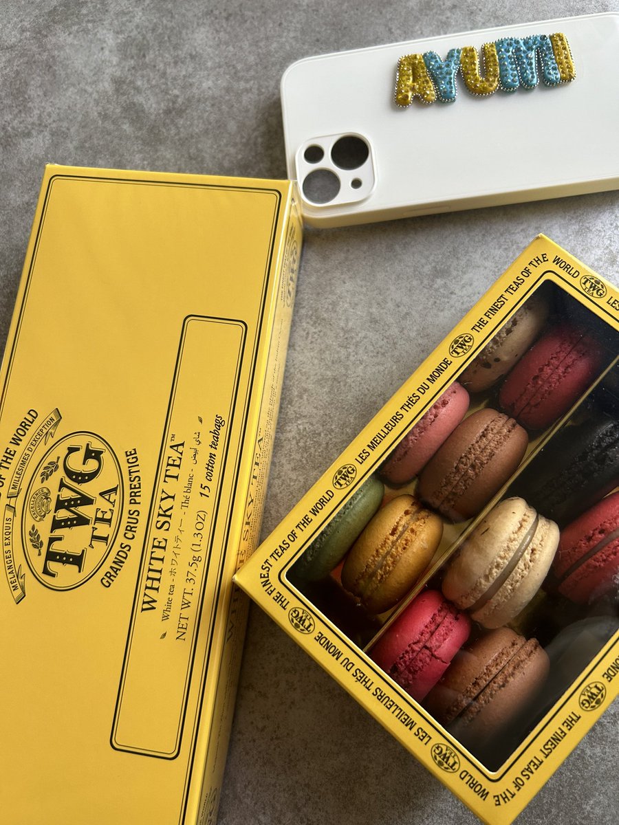 .
🇸🇬のおみやげはいつものSET🫖
朝から自分のご機嫌とって
ストレスフリー🦋
プロフィール欄から公式サイトに
アクセスできます❤︎
#chérie#シェリー#高級ストーン#キラキラ#特別#オーダーメイド#世界に一つ#オリジナル#スマホケース#iPhoneケース#大人女子#大人女子コーデ
cherie917.shop