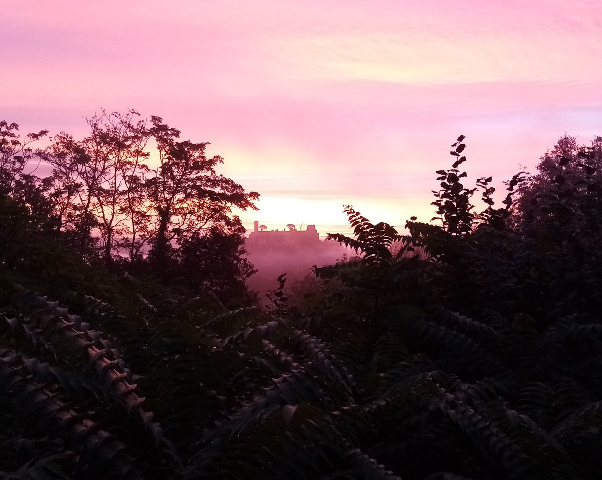 L'automne est là.... #correze #Patrimoine  #architecture #Histoire #chateau #turenne