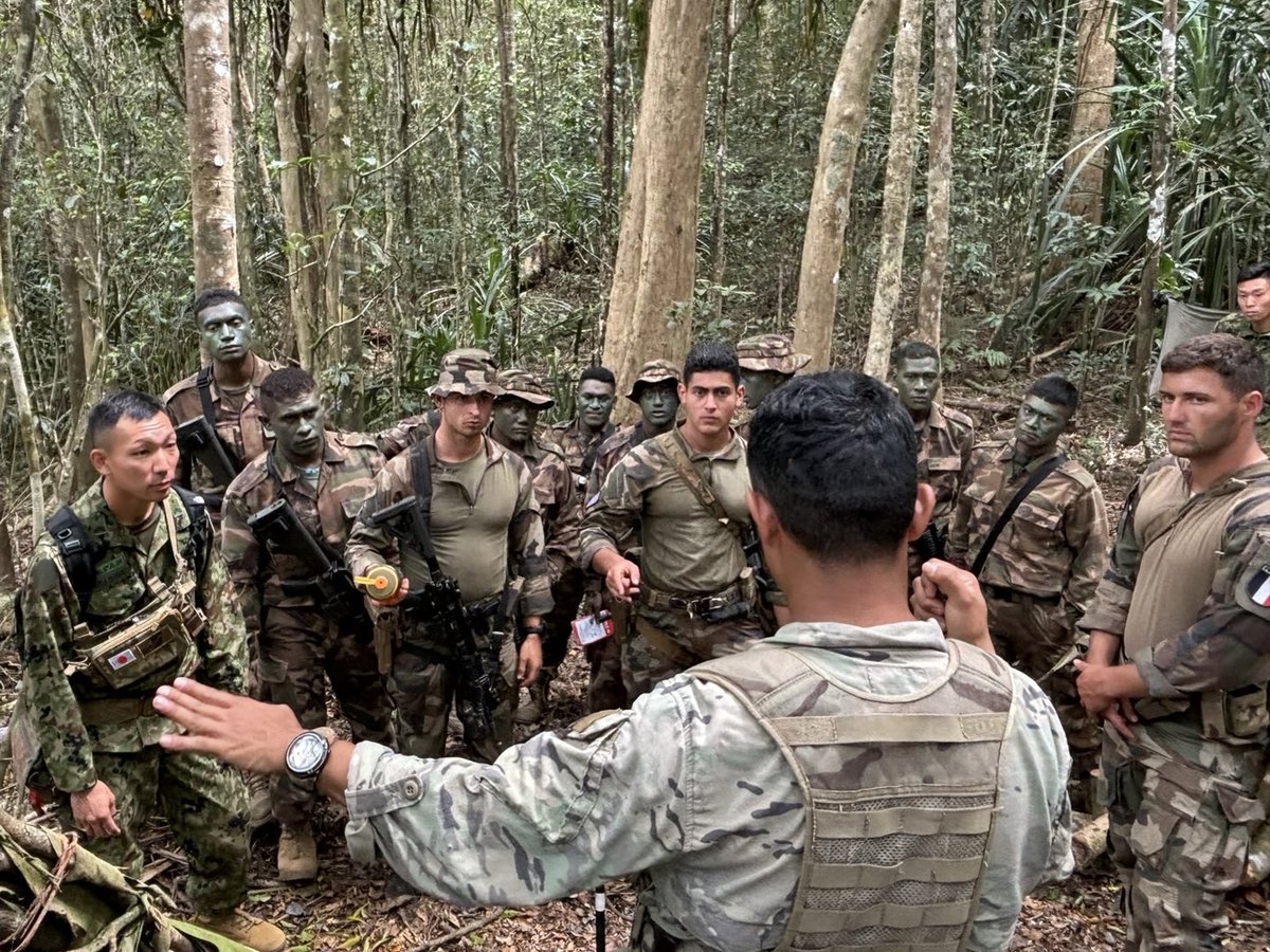🇺🇸🇫🇯🇯🇵#陸上自衛隊 は、９月１５日から２１日までの間、米太平洋陸軍とフィジー共和国軍がフィジー共和国ナンディで実施したカート・ウィール演習にオブザーバー参加しました。<a href="/ModJapan_jp/">防衛省・自衛隊</a> <a href="/jgsdf_gcc_pao/">陸上総隊司令部</a> <a href="/NeaAdminpr/">陸上自衛隊東北方面隊</a> <a href="/CRR_JAPAN/">陸上自衛隊　中央即応連隊</a> <a href="/TagajoGSDFpr/">多賀城駐屯地</a> <a href="/camp_aomori/">陸上自衛隊青森駐屯地</a>