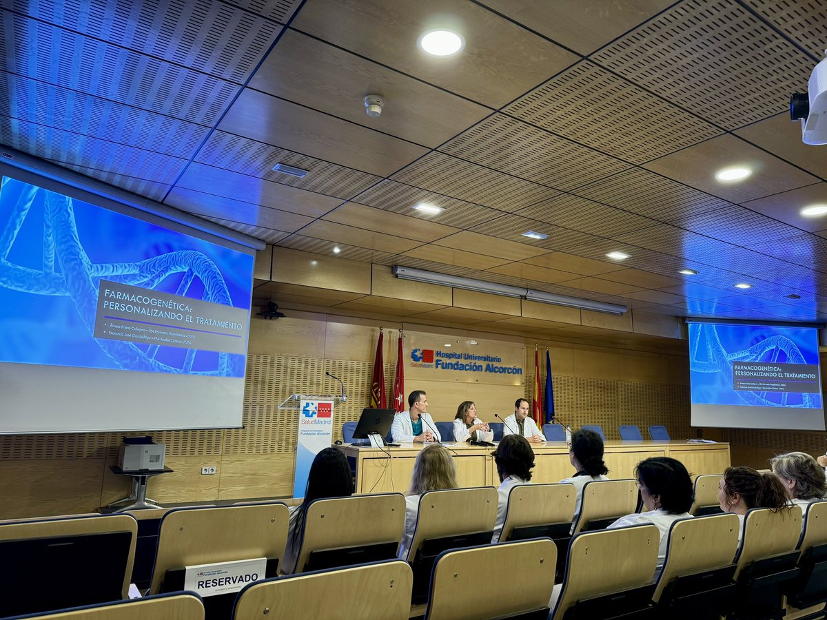 En el #DiaMundialdelFarmaceutico abrimos la nueva temporada de sesiones generales en HUFA en colaboración con Análisis Clínicos hablando de #Farmacogenetica 🧬 ejemplo de trabajo en equipo para la personalización del tratamiento del paciente