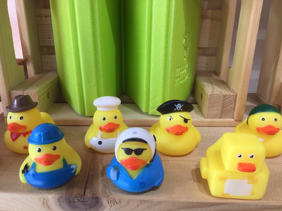 musumusujapan's tweet photo. 【由布院金鱗湖musumusu】
まだまだ昼間は暑いですね✨お風呂を🛀楽しくするアヒルちゃん
バラエティーセットのご紹介です✨他の種類も沢山有りますよ
ぜひ湯布院お越しの際はお立ち寄りください
#サ活 #サウナ #由布院 #musumusu https://t.co/P8qOO4UMDC